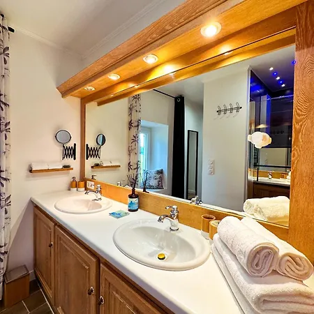 La Mouline Domaine Prive Pour Sejour En Famille Ou Entre Amis En Toute Intimite Appartement