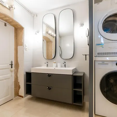 La Mouline Sublime Domaine Privatif Avec Piscine A Apartment Pezenas